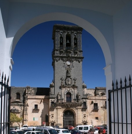 Arcos de la Frontera - Plaza del Cabildo i kościół Iglesia de Santa María