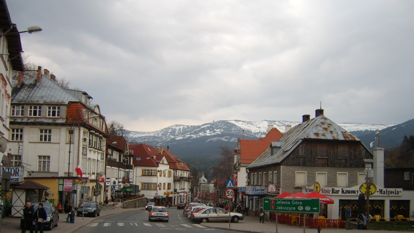 Szklarska Poręba - centrum (fot. Cruizer - Wikipedia)