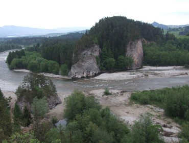 Przełom Białki pod Krempachami. Widok z Obłazowej na Kramnicę (fot. Selso - Jerzy Opioła)