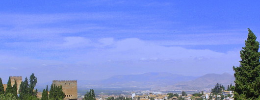 widok na Albaicin i Alcazabę