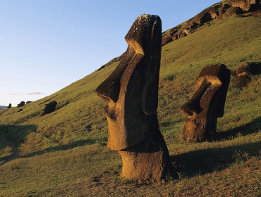 Olbrzymy moai miały strzec wybrzeża Wyspy Wielkanocnej przed nieproszonymi najeźdźcami