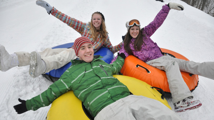 Snowtubing to kupa śmiechu i dobrej zabawy