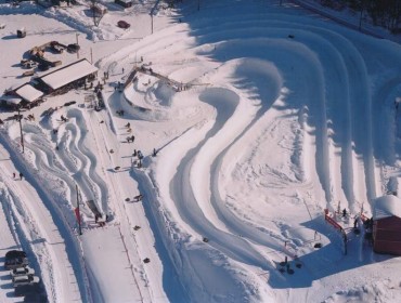 Tory w Leysin w Szwajcarii mają wiele różnych kształtów