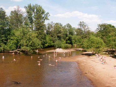 Kąpielisko nad Świdrem niedaleko Otwocka