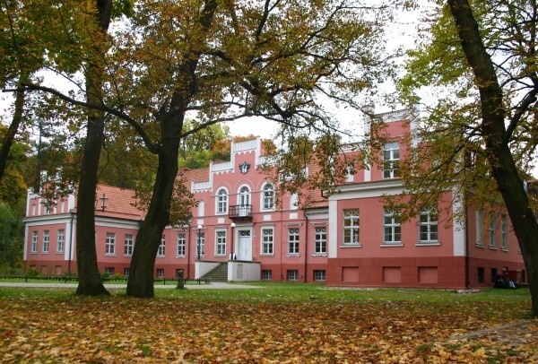 Muzeum Piśmiennictwa i Muzyki Kaszubsko-Pomorskiej w pałacu w Wejherowie