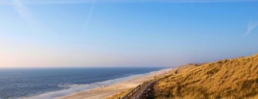 Wybrzeże na niemieckiej wyspie Sylt - Morze Północne. Źródło: www.germany.travel