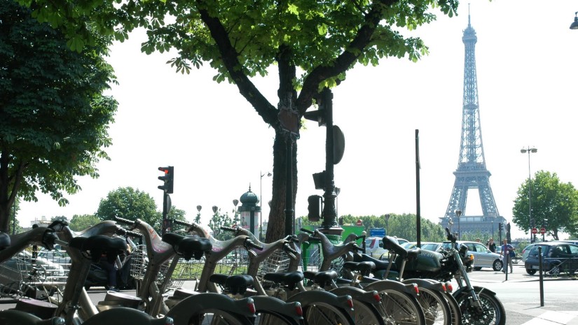 Velib to publiczny system wypożyczania rowerów w Paryżu