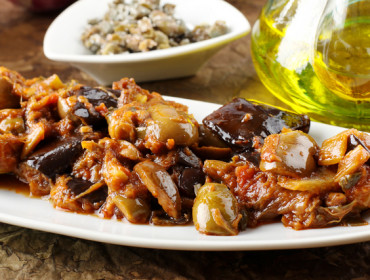 Caponata - grillowane plastry bakłażana