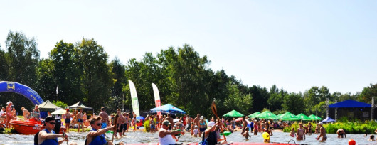 Plażowanie w Wieliszewie nad Narwią. Źródło: www.wieliszew.pl