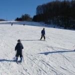 Ośrodek narciarski Koszałkowo Wieżyca w Szymbarku ma aż 2 stoki! (źródło: www.wiezyca.pl)