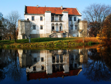 Zamek w Szydłowcu - widok od strony wschodniej (źródło: www.szydlowiec.pl)