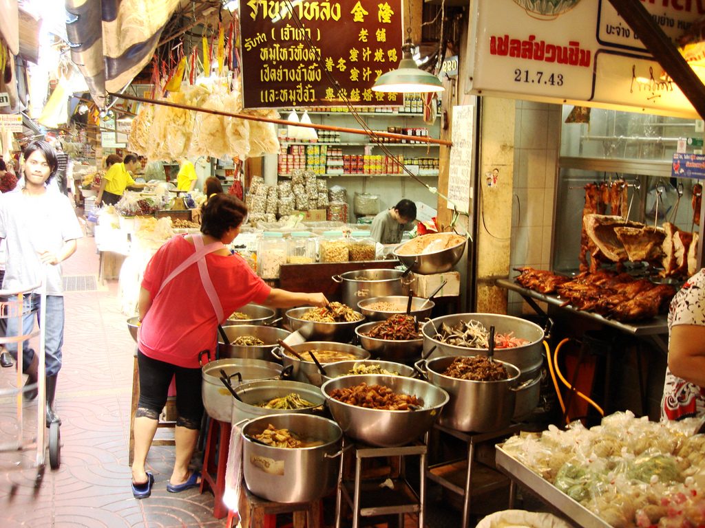 Bazar Talaad Kao - Chinatown - Bangkok