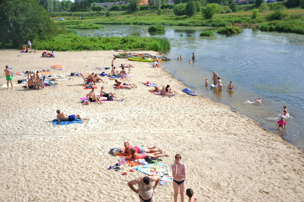 Plażowanie nad Wkrą